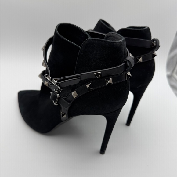 VALENTINO ROCKSTUD NOIR SUEDE ANKLE BOOTIES 41 - Picture 4 of 11